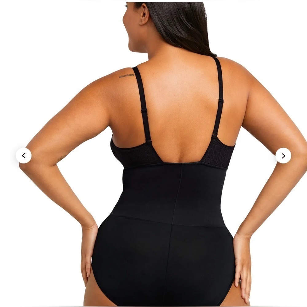 NWOT Maidenform Size M Women's‎ Lace Tame Your Tummy Bodysuit